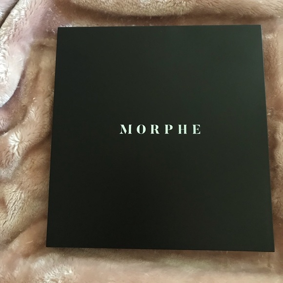 Morphe Original 25D Oh Boy Eyeshadow Palette

Brand never used - Picture 3 of 3